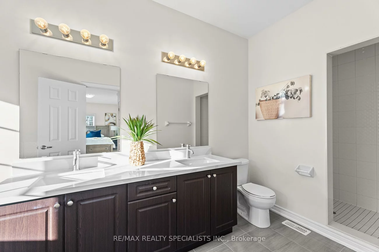 351, Royal West, Credit Valley, Brampton