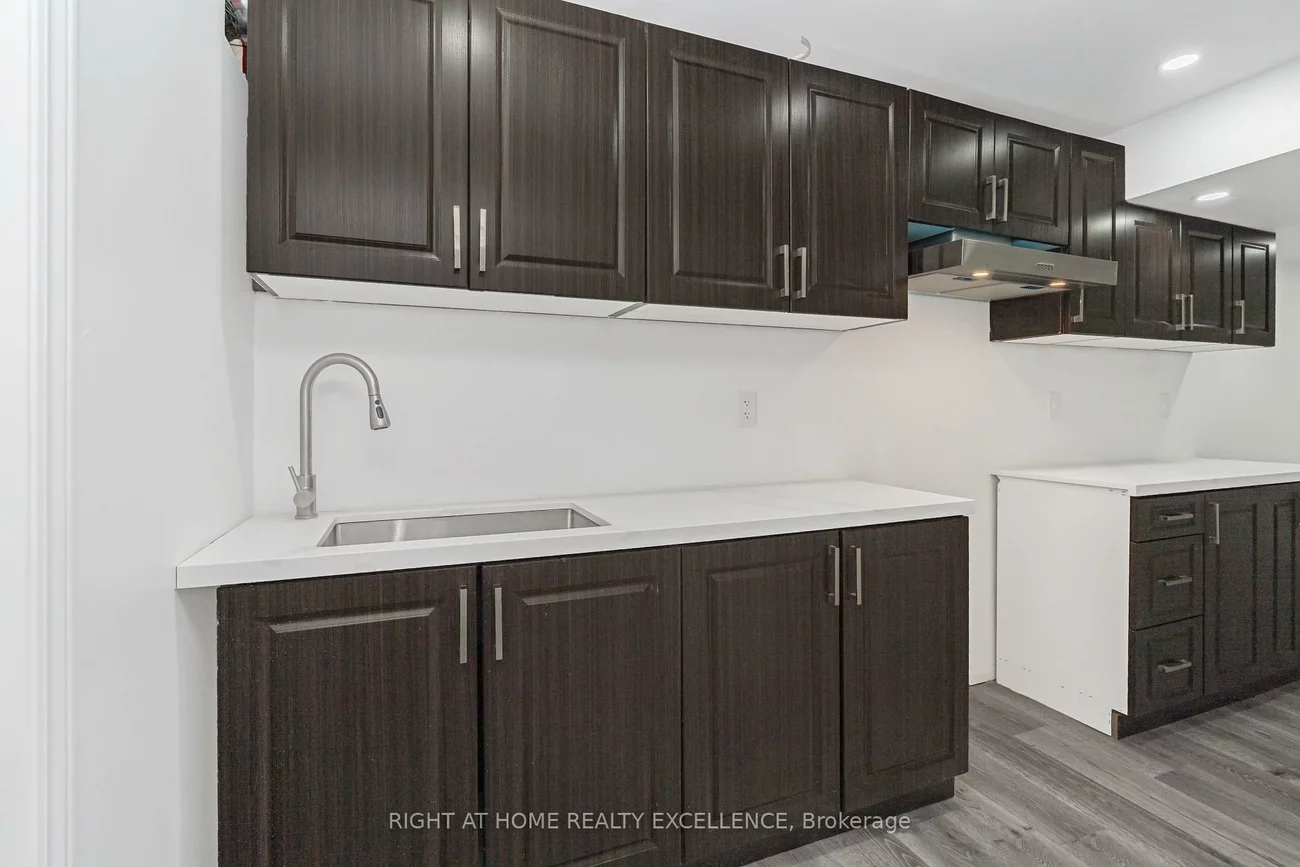 1, Bayridge, Vales of Castlemore, Brampton