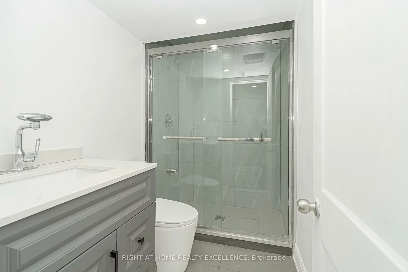 1, Bayridge, Vales of Castlemore, Brampton