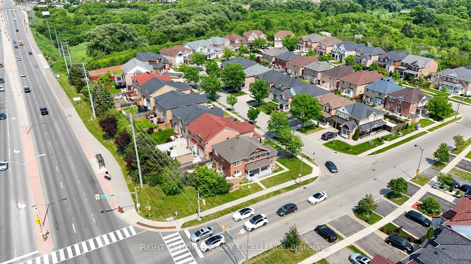 1, Bayridge, Vales of Castlemore, Brampton