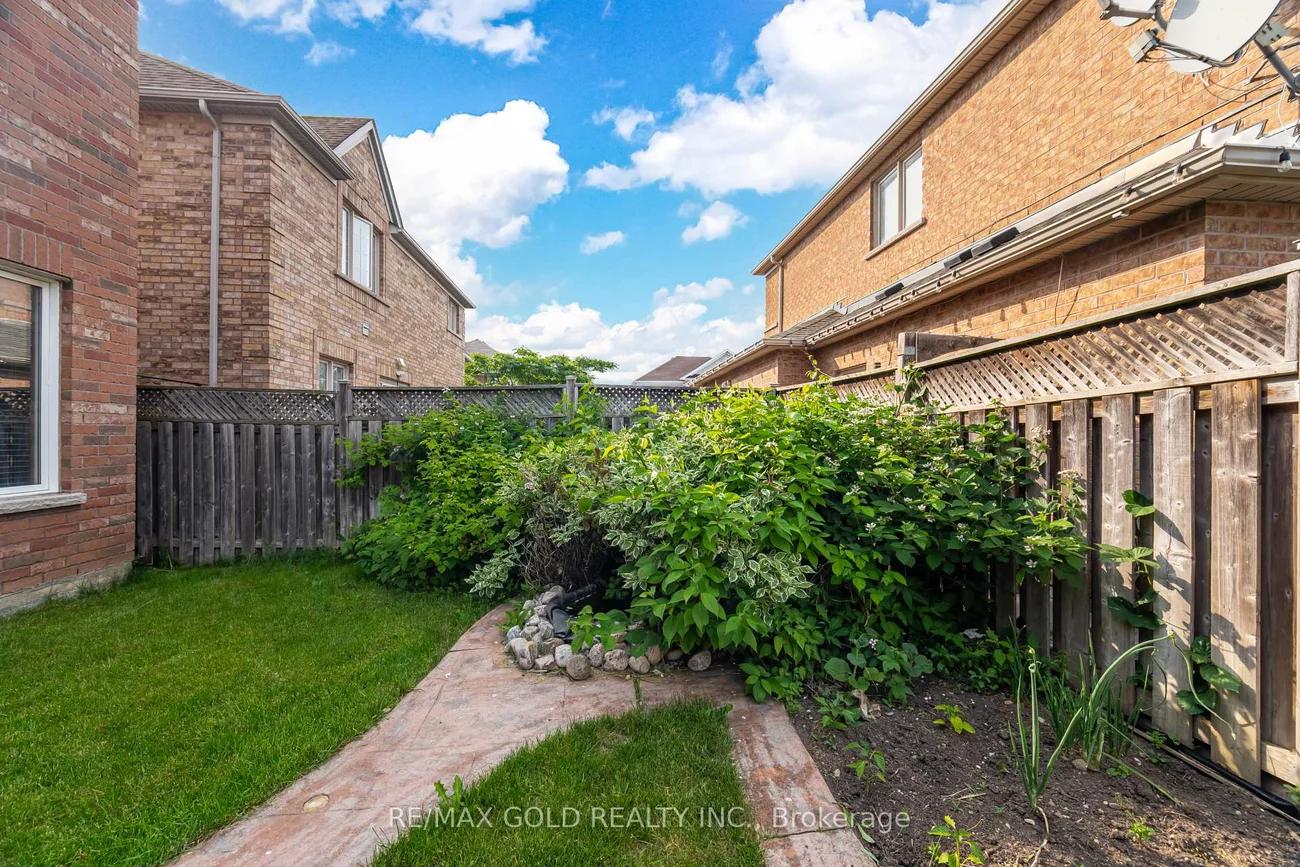 5, Summershade, Bram East, Brampton