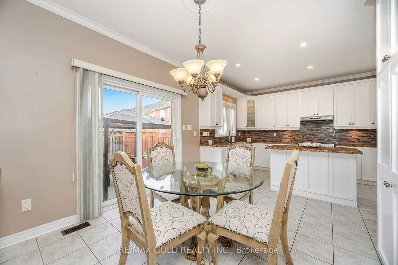 5, Summershade, Bram East, Brampton