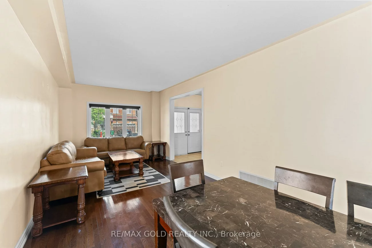 13, Footbridge, Sandringham-Wellington, Brampton