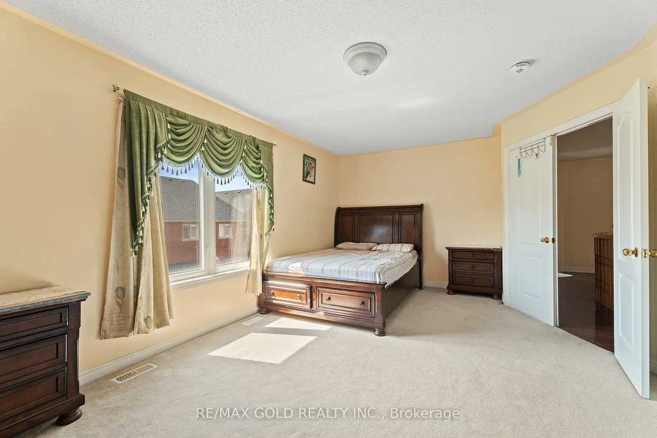 13, Footbridge, Sandringham-Wellington, Brampton