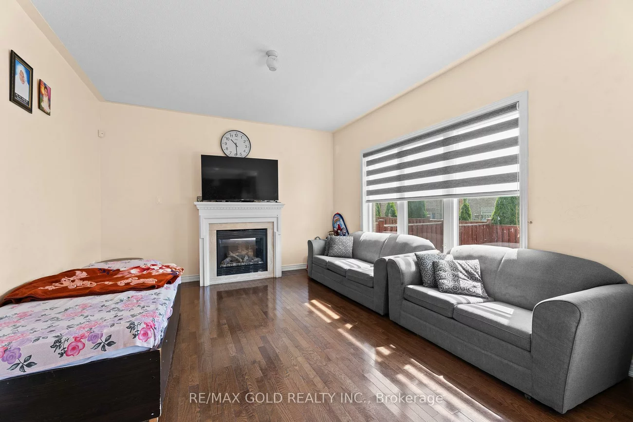 13, Footbridge, Sandringham-Wellington, Brampton
