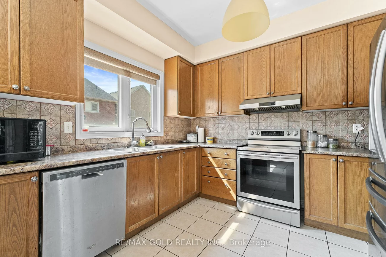 13, Footbridge, Sandringham-Wellington, Brampton