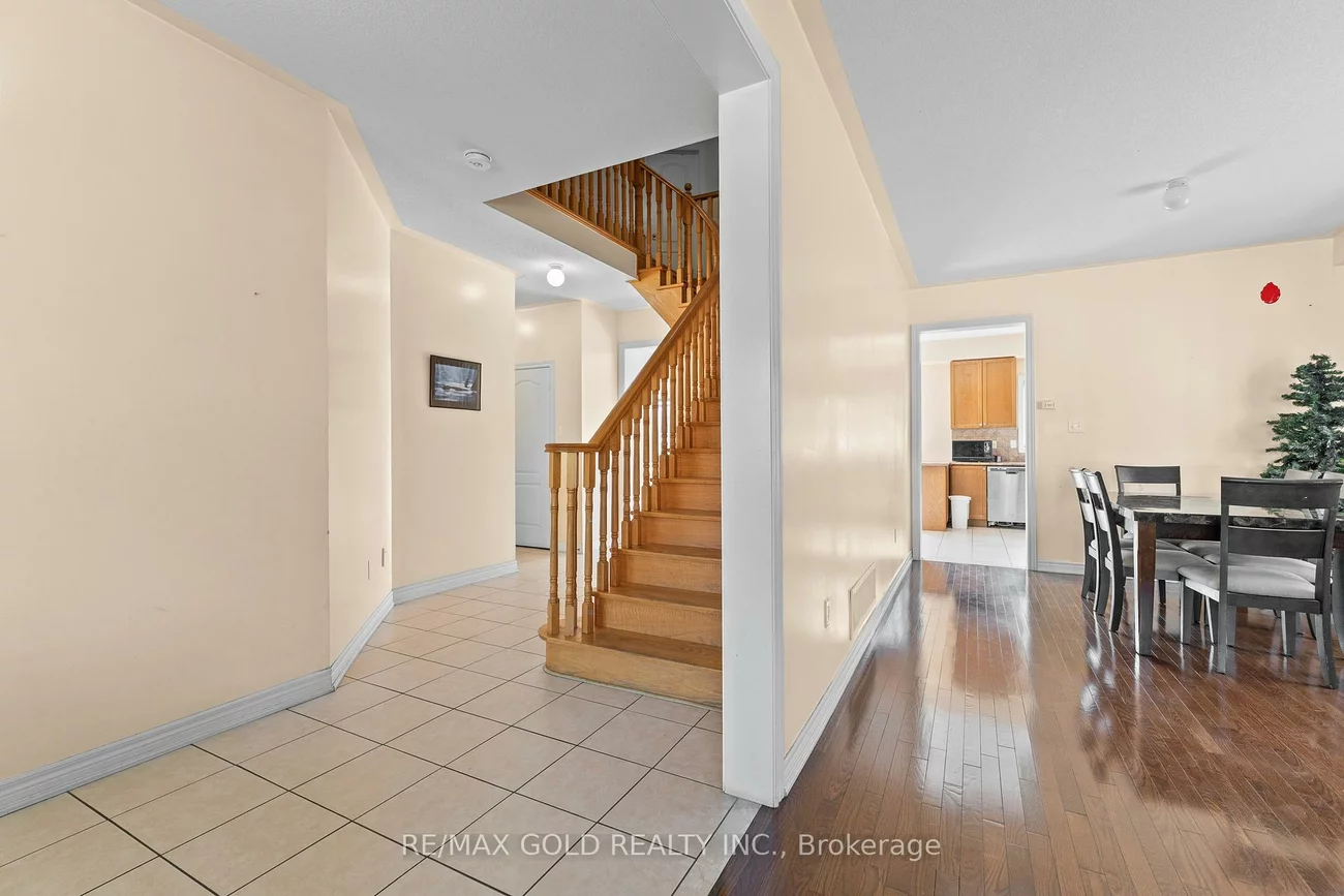 13, Footbridge, Sandringham-Wellington, Brampton