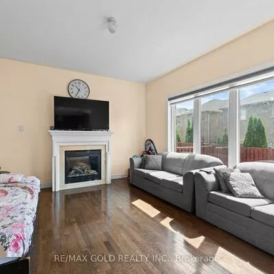 13, Footbridge, Sandringham-Wellington, Brampton