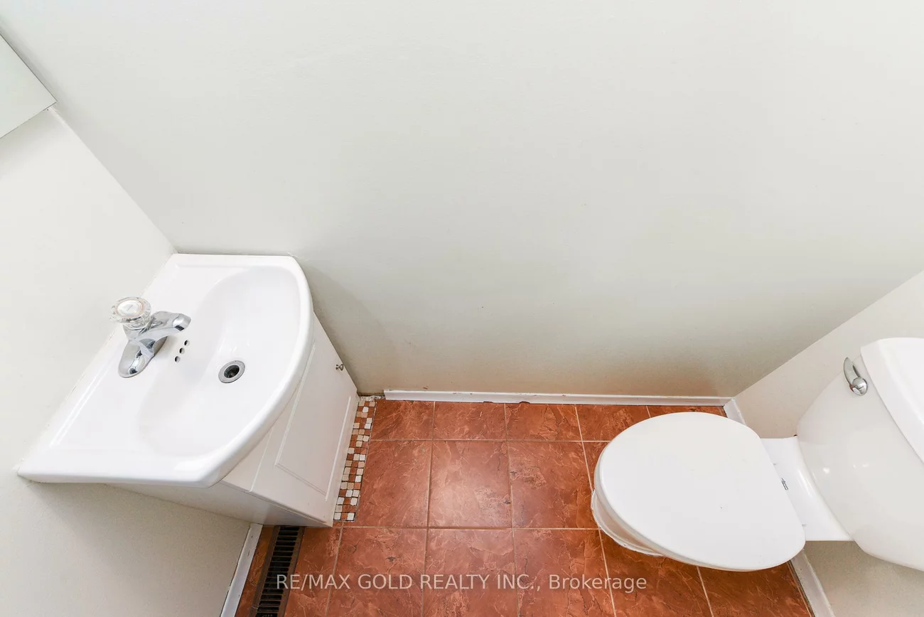 29, Glenmore, Northgate, Brampton