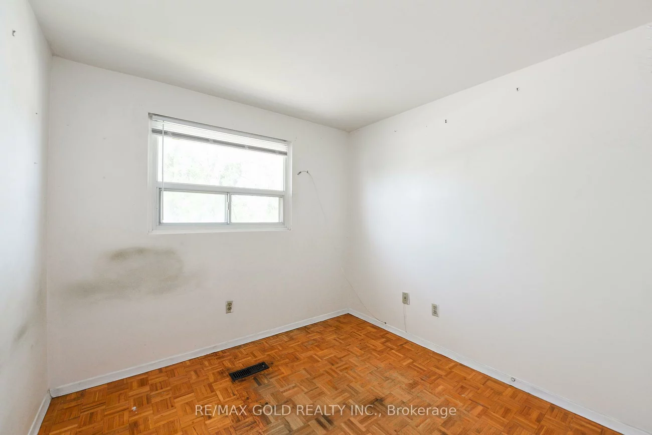 29, Glenmore, Northgate, Brampton