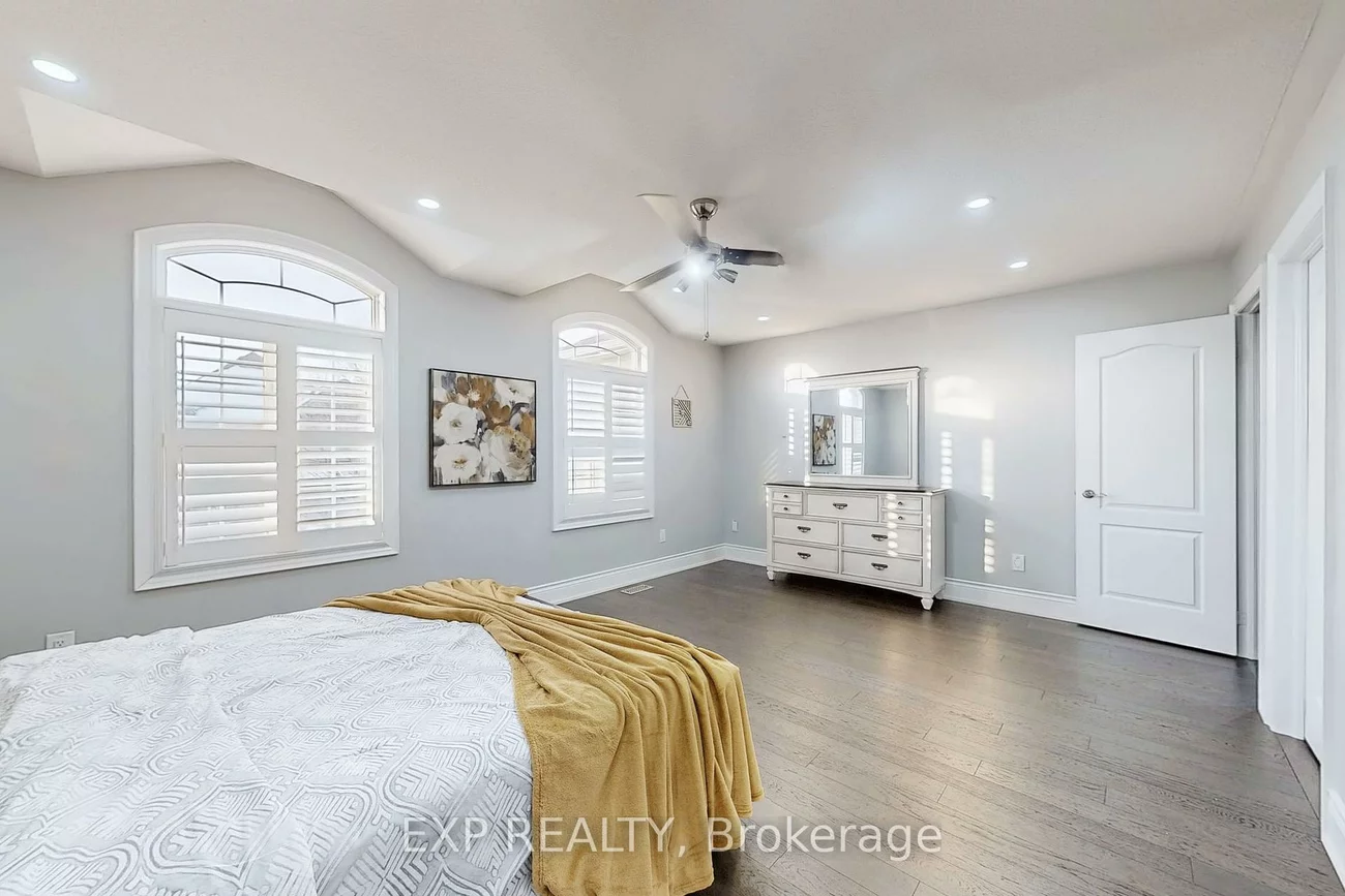 88, Royal West, Credit Valley, Brampton