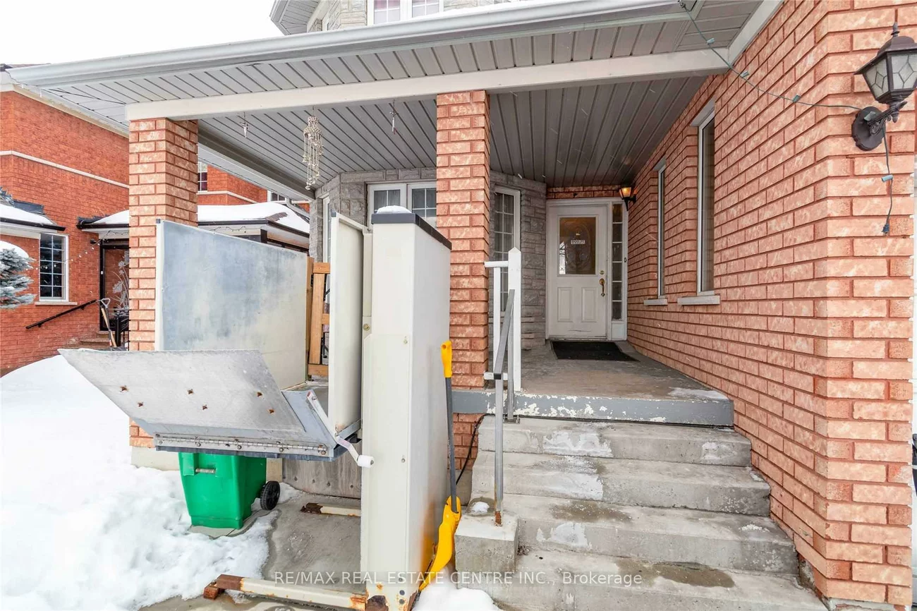 21, Sprucelands, Sandringham-Wellington, Brampton