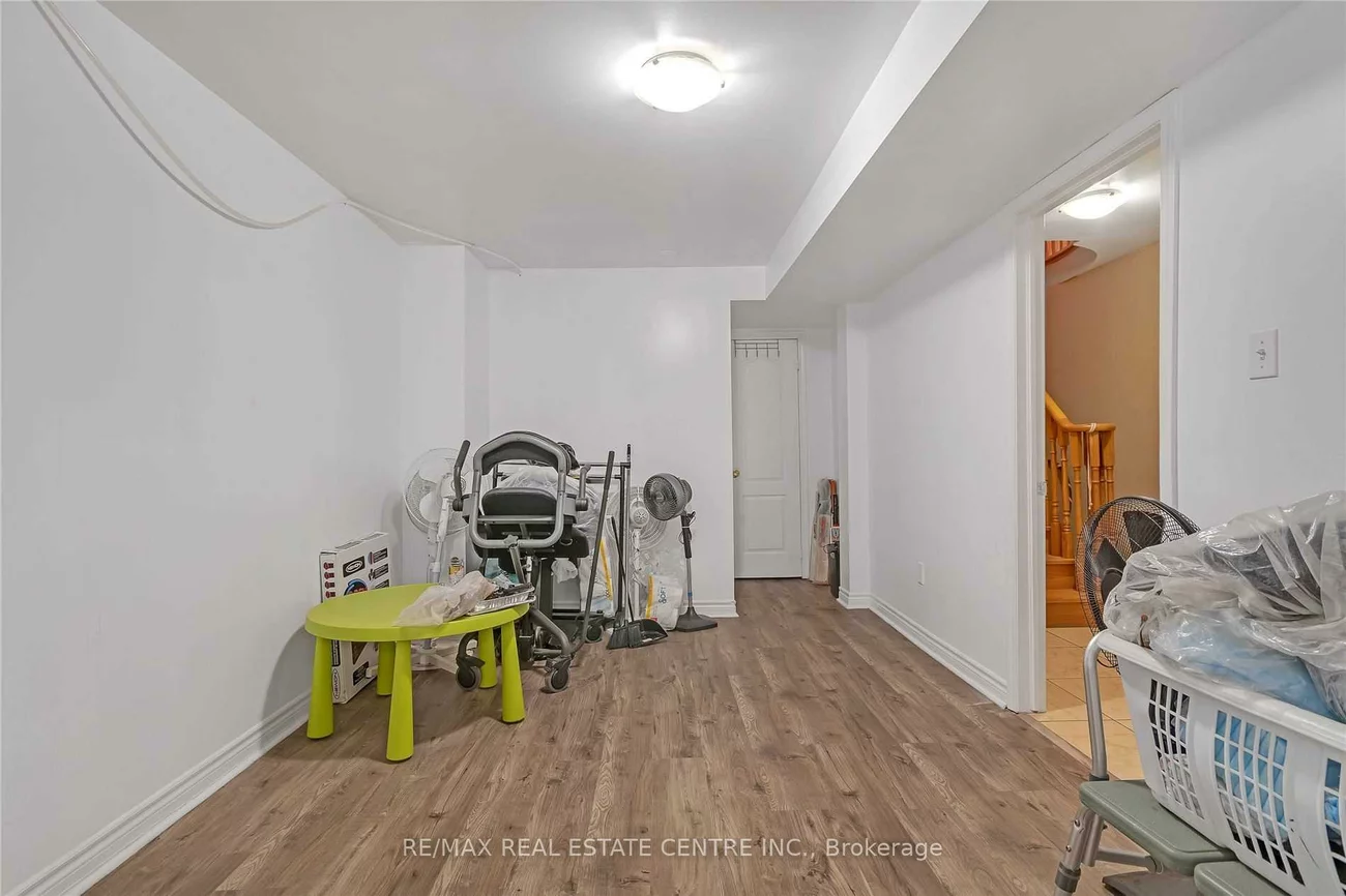 21, Sprucelands, Sandringham-Wellington, Brampton
