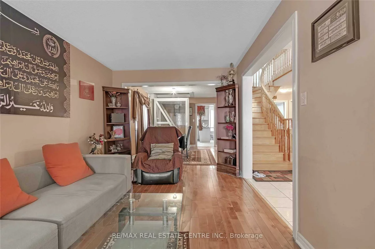 21, Sprucelands, Sandringham-Wellington, Brampton