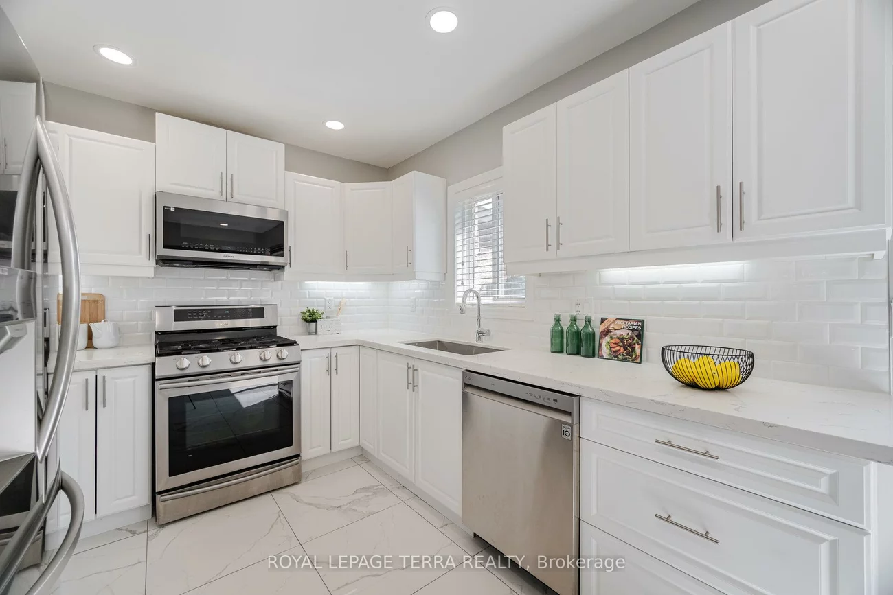 19, VALLEYPARK, Fletcher's Meadow, Brampton