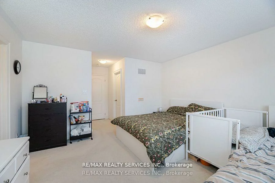 7, Lady Evelyn, Bram West, Brampton
