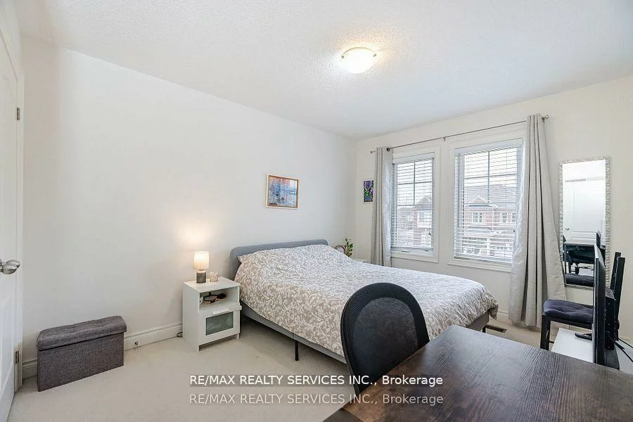 7, Lady Evelyn, Bram West, Brampton