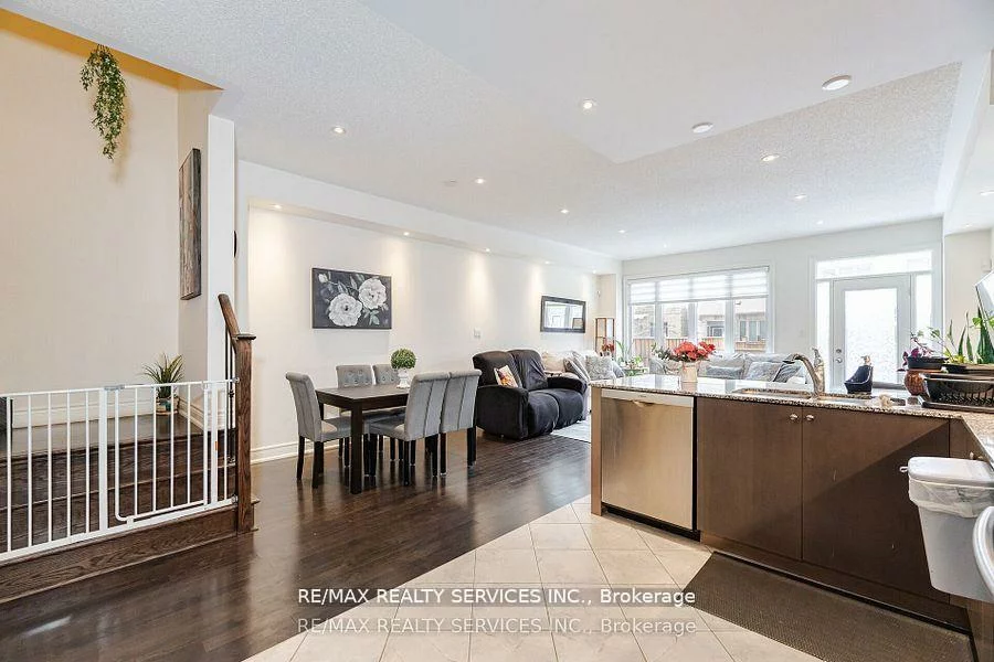 7, Lady Evelyn, Bram West, Brampton