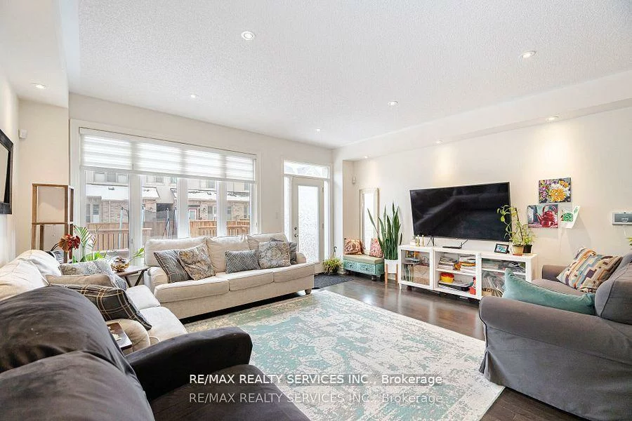 7, Lady Evelyn, Bram West, Brampton