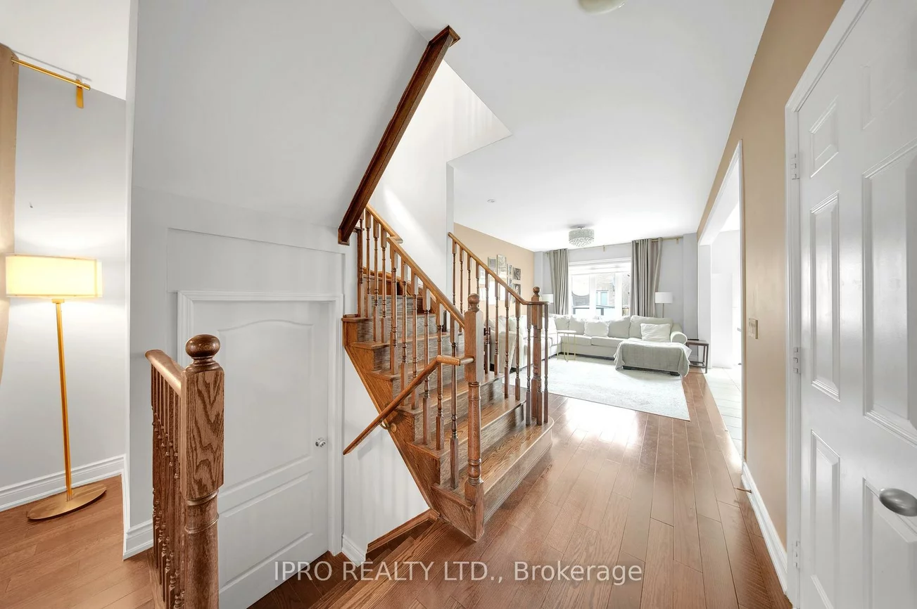 12, Goodsway, Northwest Brampton, Brampton