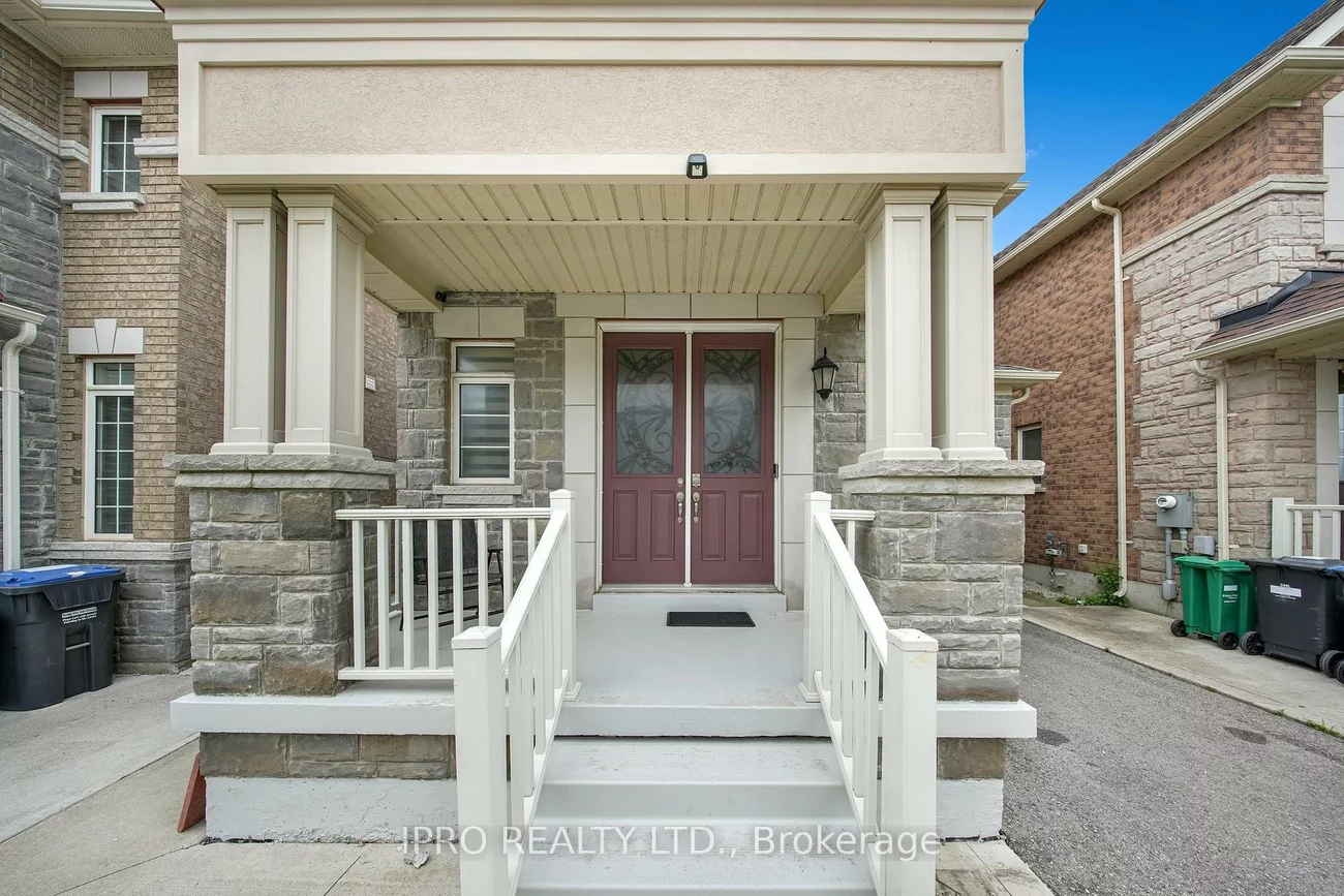 12, Goodsway, Northwest Brampton, Brampton