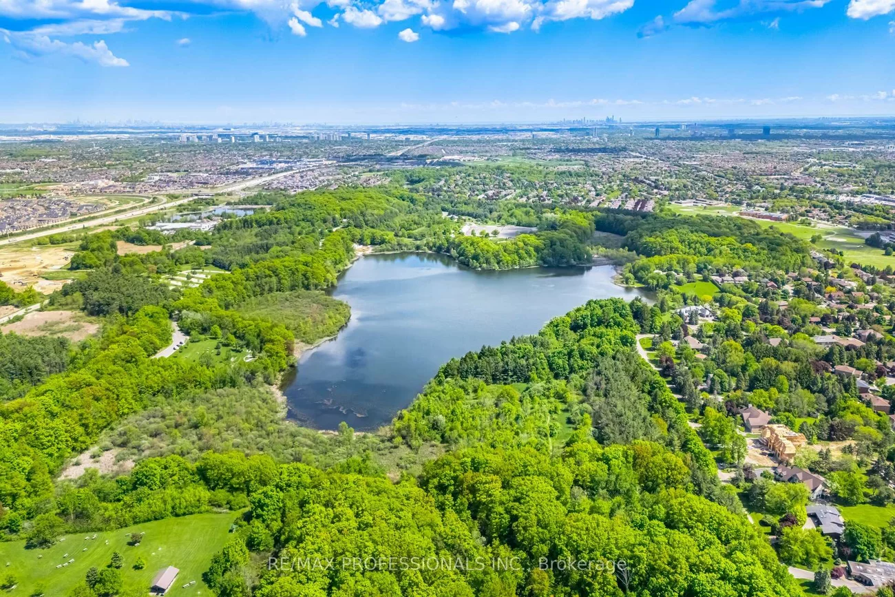 70, Kenpark, Snelgrove, Brampton