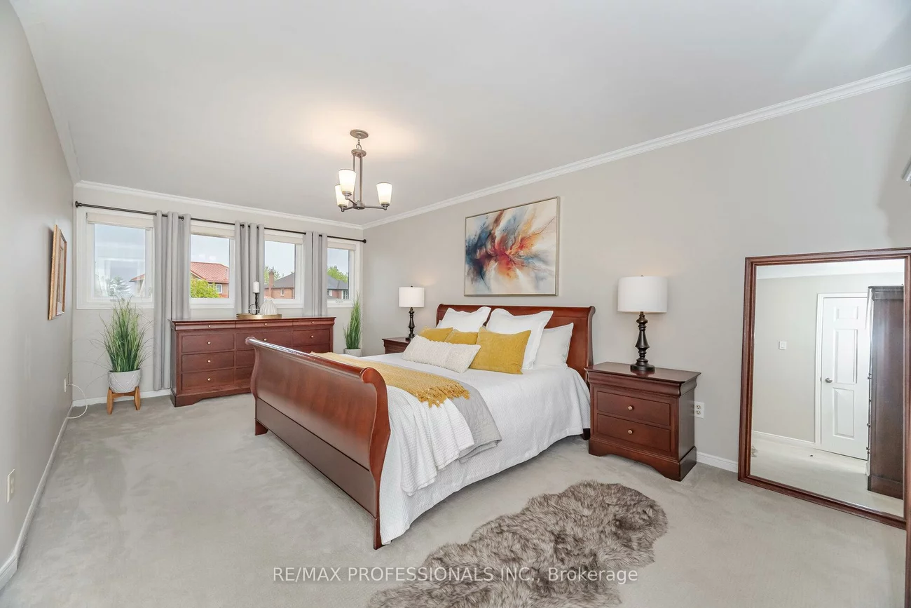 70, Kenpark, Snelgrove, Brampton