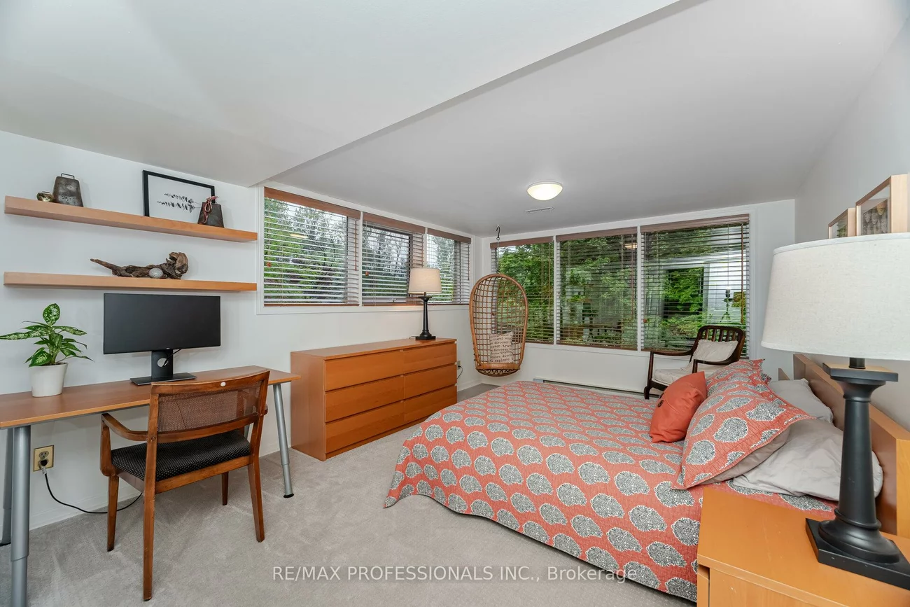 70, Kenpark, Snelgrove, Brampton