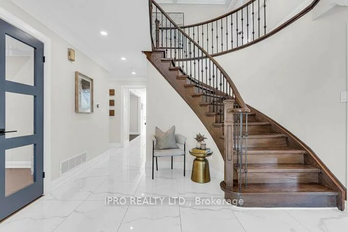 6, Mcfadden, Heart Lake East, Brampton