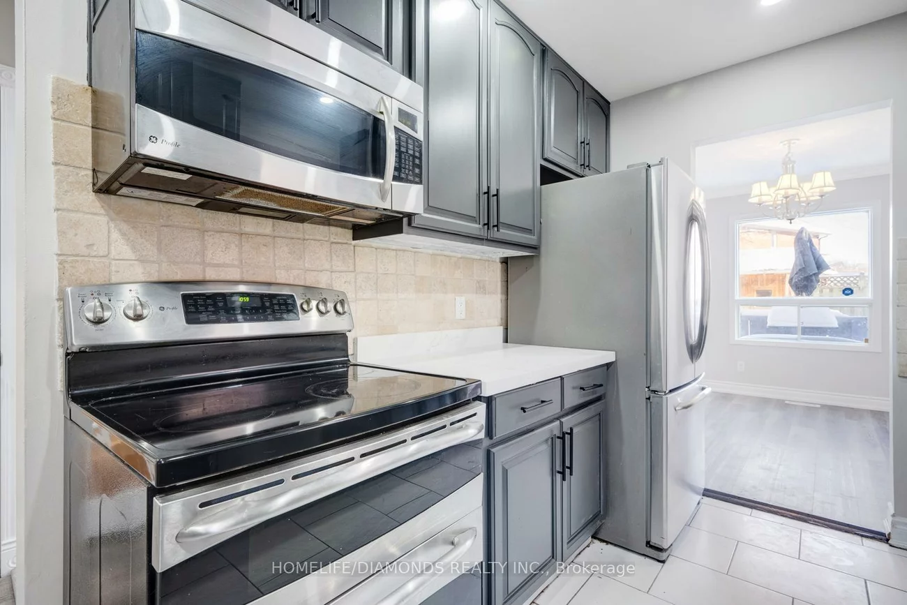 79, Ecclestone, Brampton West, Brampton