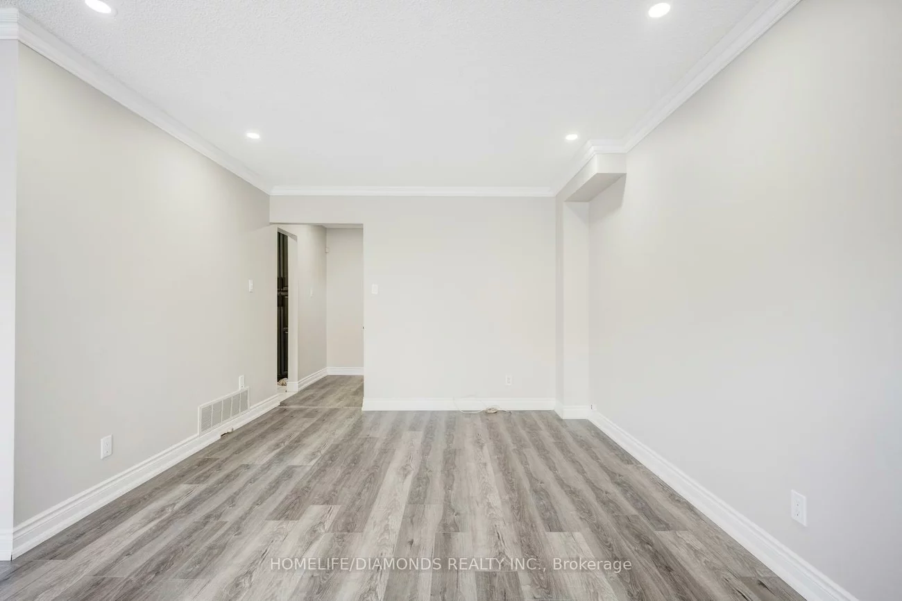 79, Ecclestone, Brampton West, Brampton
