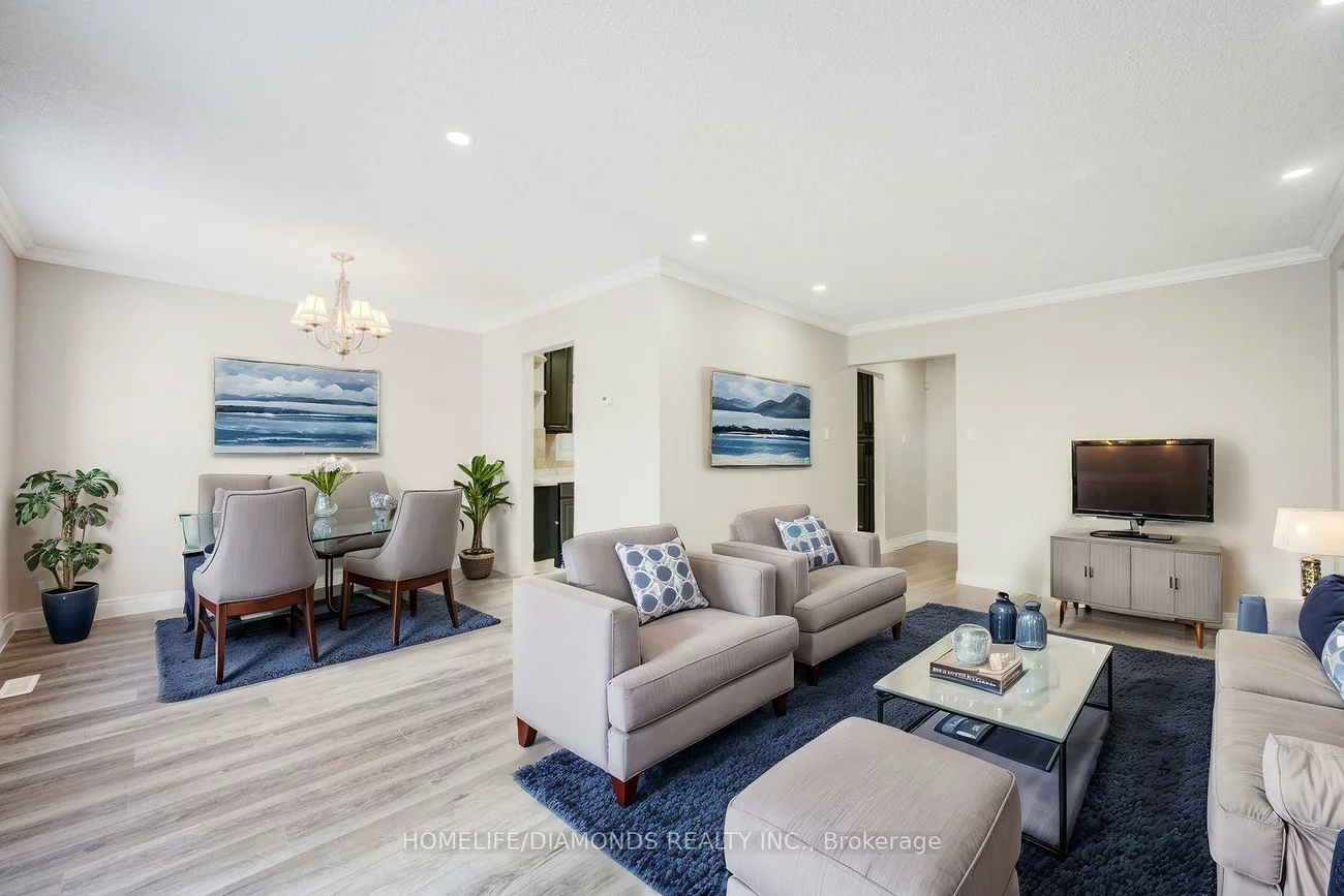 79, Ecclestone, Brampton West, Brampton