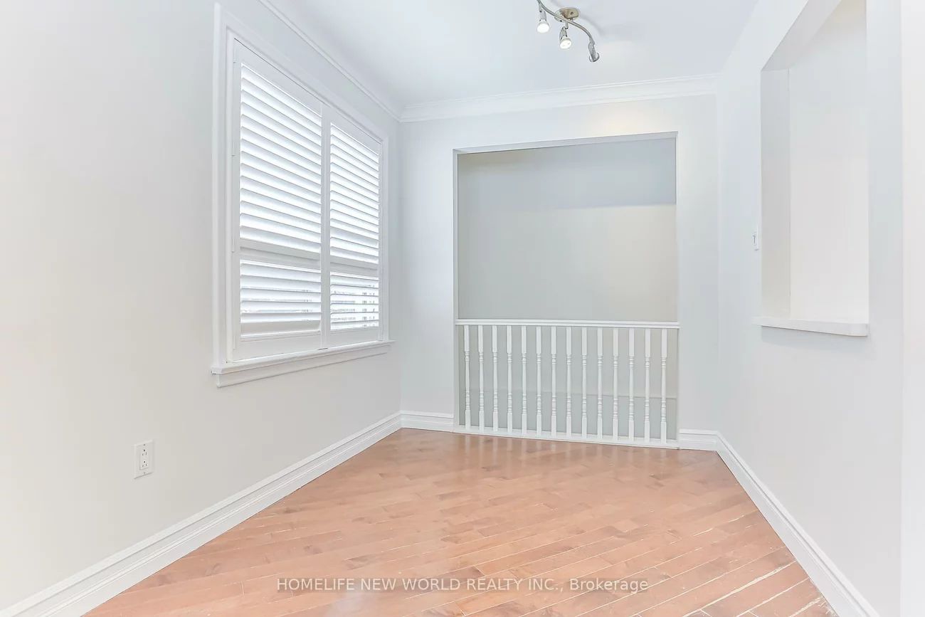 3, Erlesmere, Brampton East, Brampton