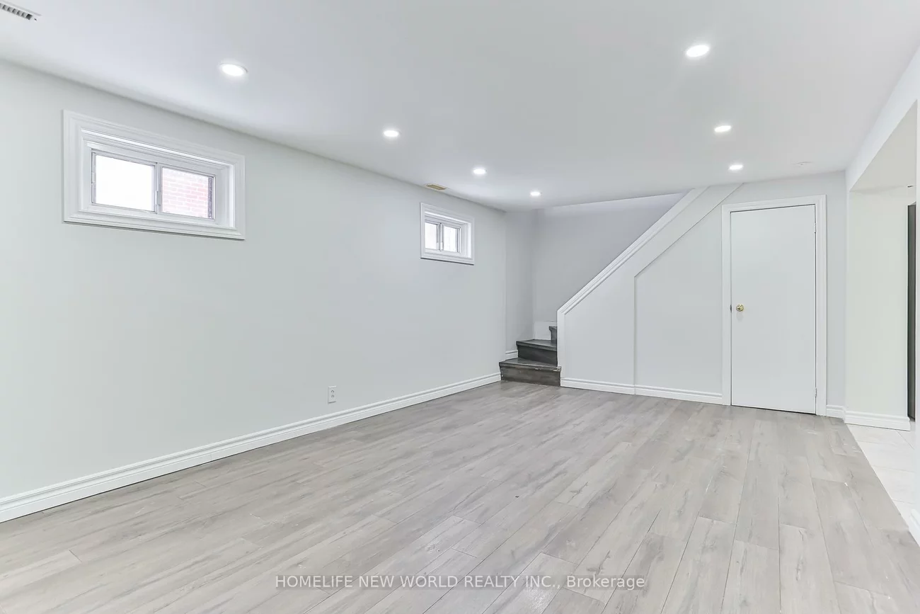 3, Erlesmere, Brampton East, Brampton