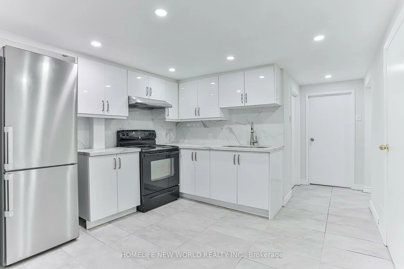 3, Erlesmere, Brampton East, Brampton