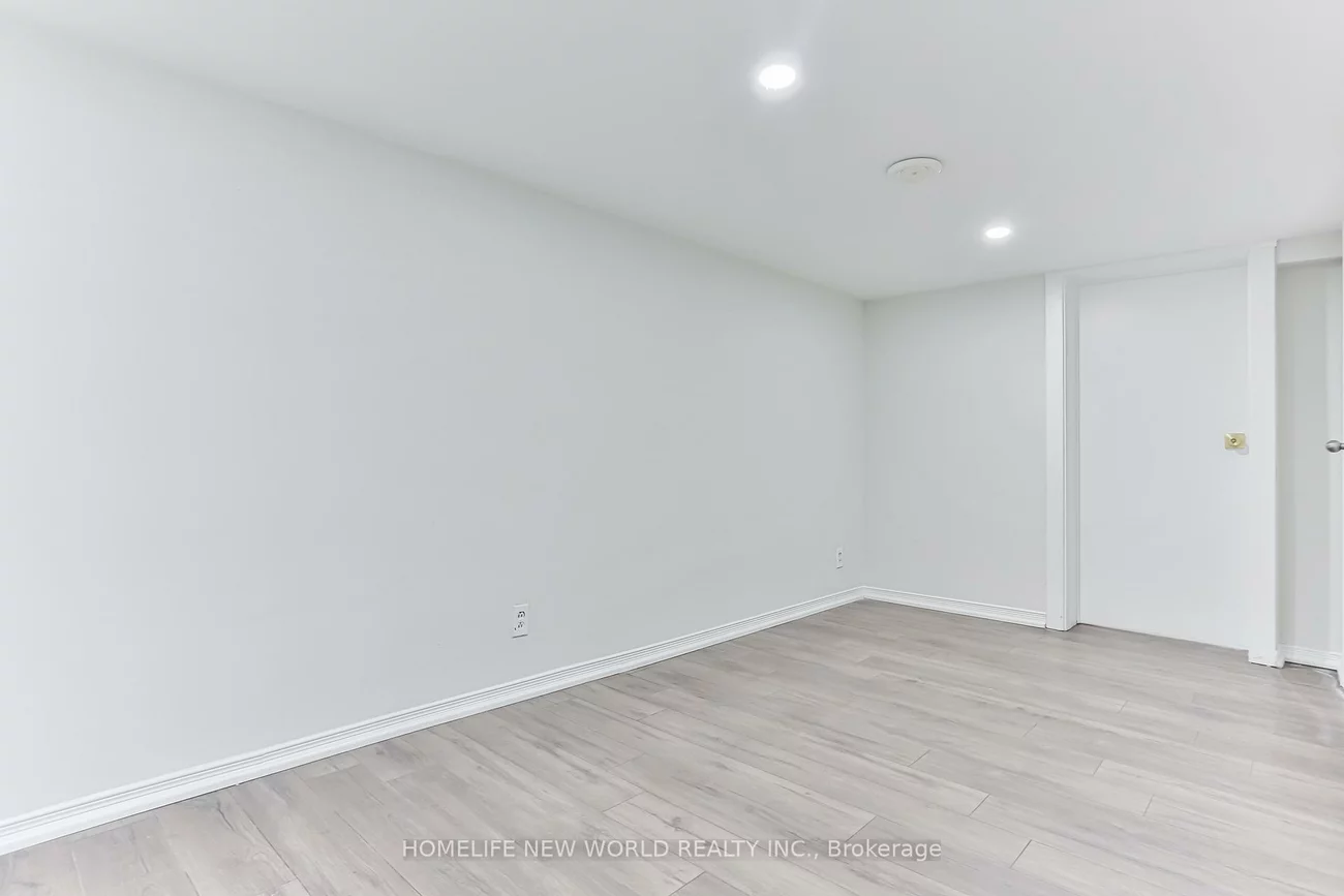 3, Erlesmere, Brampton East, Brampton