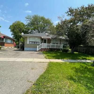 3, Erlesmere, Brampton East, Brampton