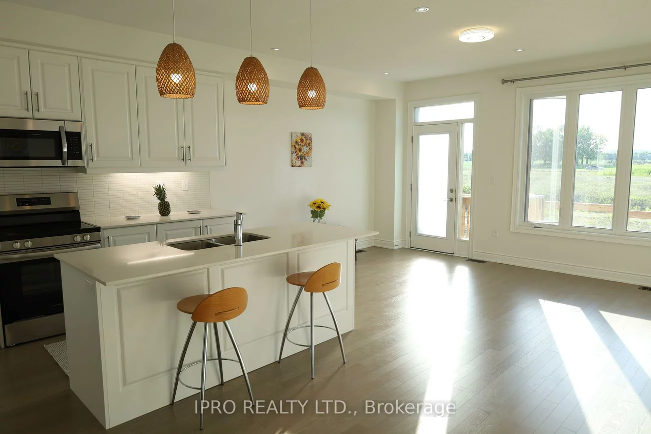 102, BERMONDSEY, Bram West, Brampton