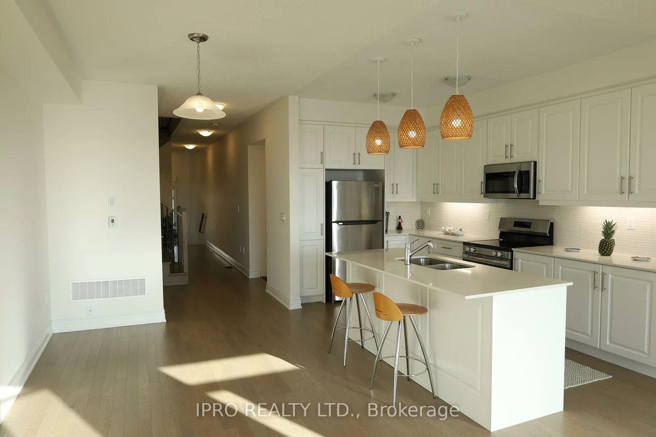 102, BERMONDSEY, Bram West, Brampton