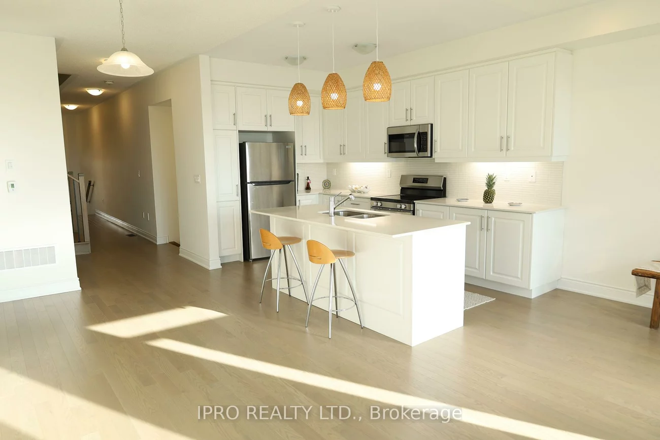 102, BERMONDSEY, Bram West, Brampton