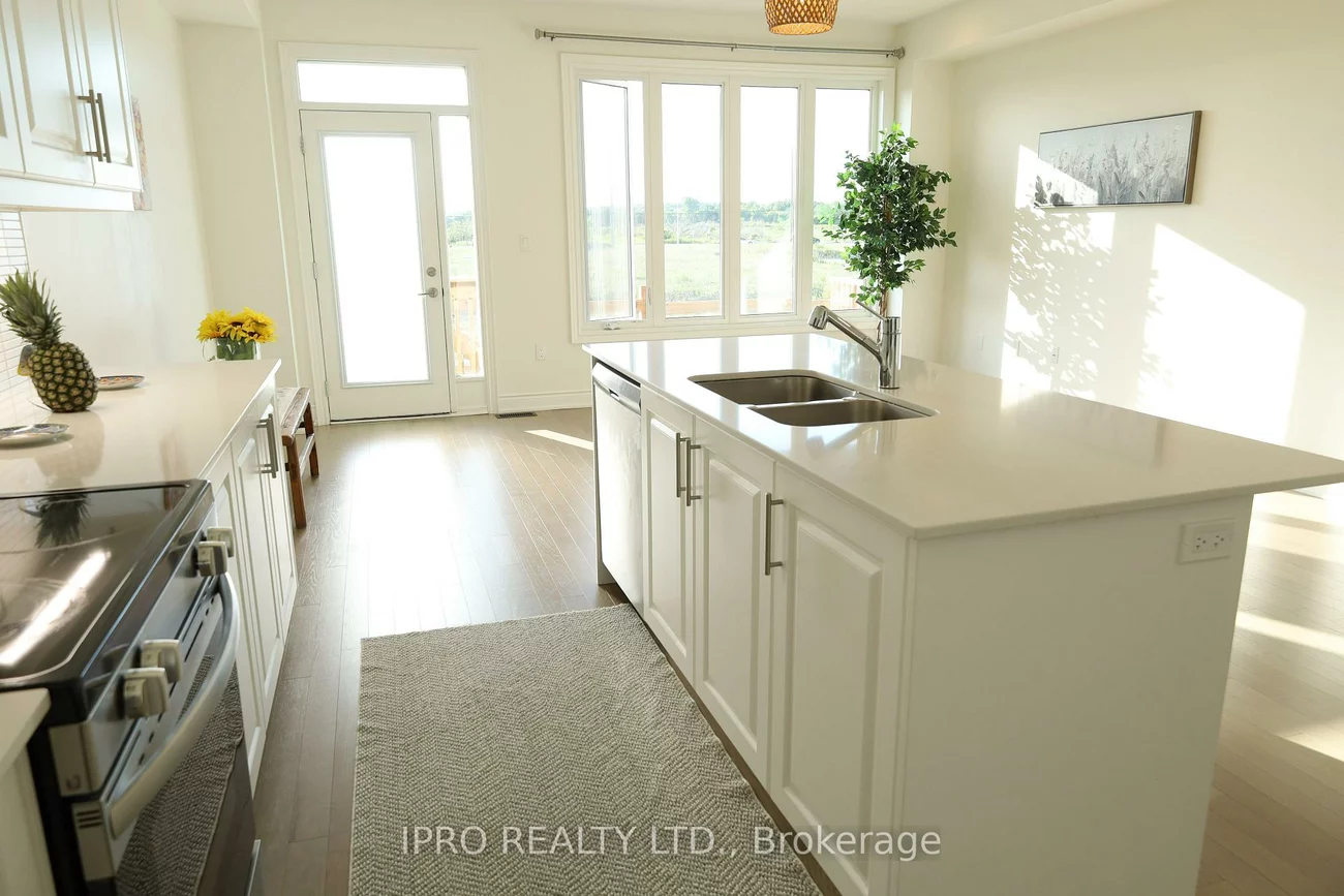 102, BERMONDSEY, Bram West, Brampton