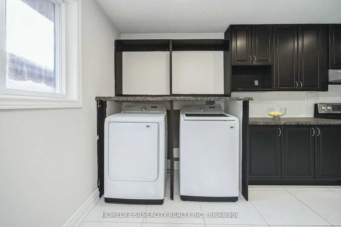 71, Massey, Central Park, Brampton