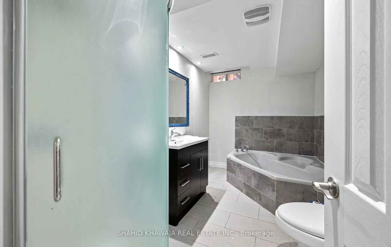 6, Kintyre, Heart Lake West, Brampton