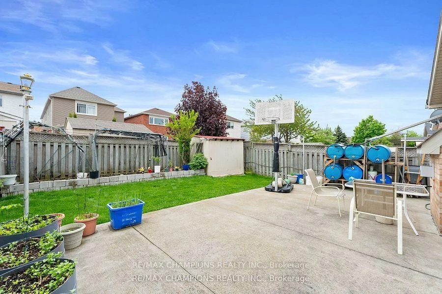 30, Larkspur, Sandringham-Wellington, Brampton