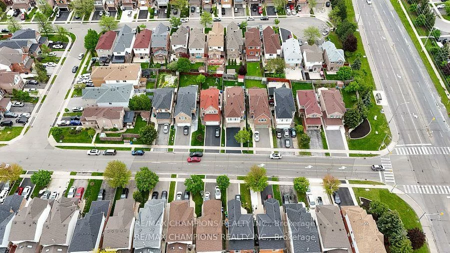 30, Larkspur, Sandringham-Wellington, Brampton