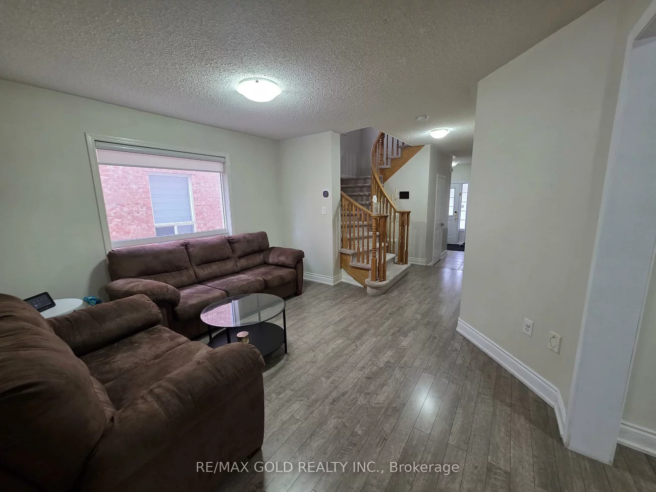 42, Zimmer, Gore Industrial North, Brampton