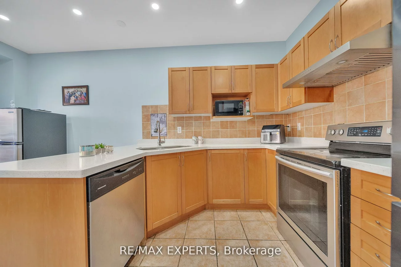 13, Stable, Northwest Sandalwood Parkway, Brampton