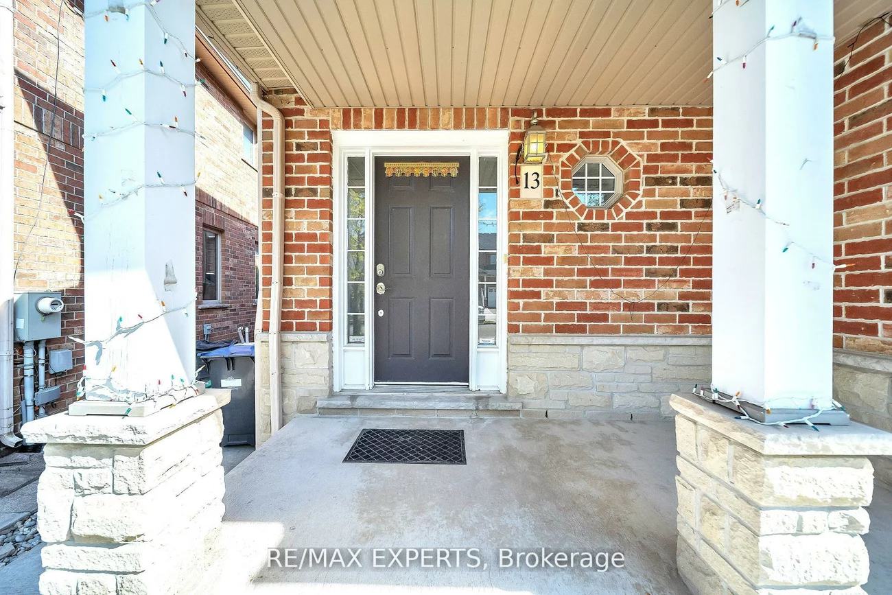 13, Stable, Northwest Sandalwood Parkway, Brampton