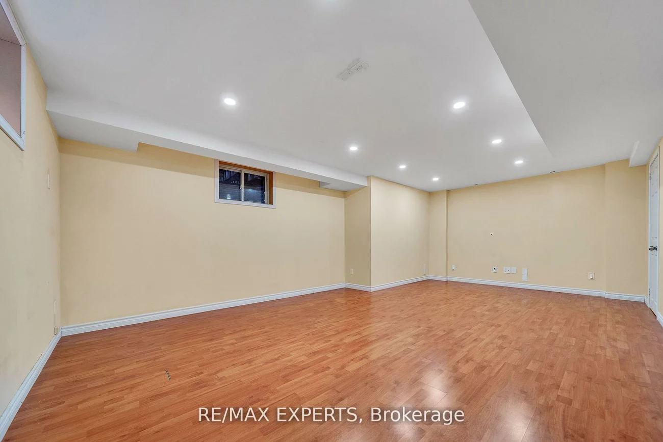 13, Stable, Northwest Sandalwood Parkway, Brampton