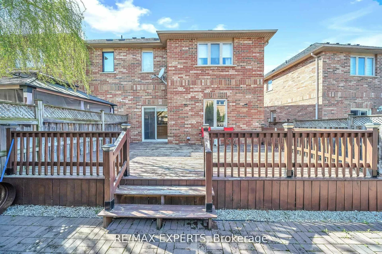 13, Stable, Northwest Sandalwood Parkway, Brampton